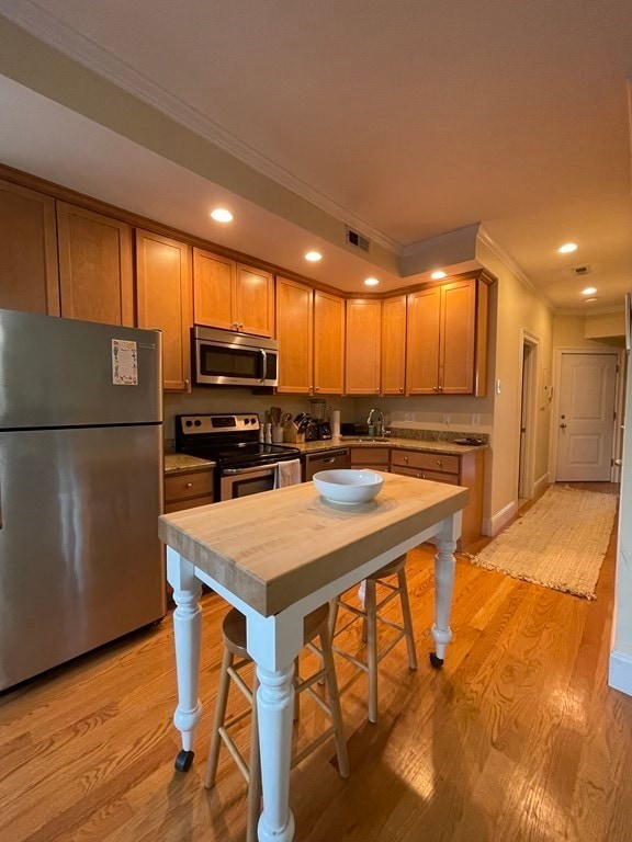 157 M St unit 2, Boston, MA 02127 - photo 1