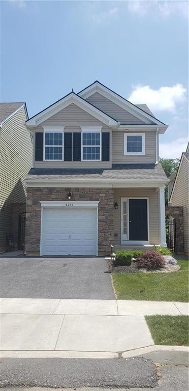 2219 Huntington Ln unit 44, Easton, PA 18040 - photo 1