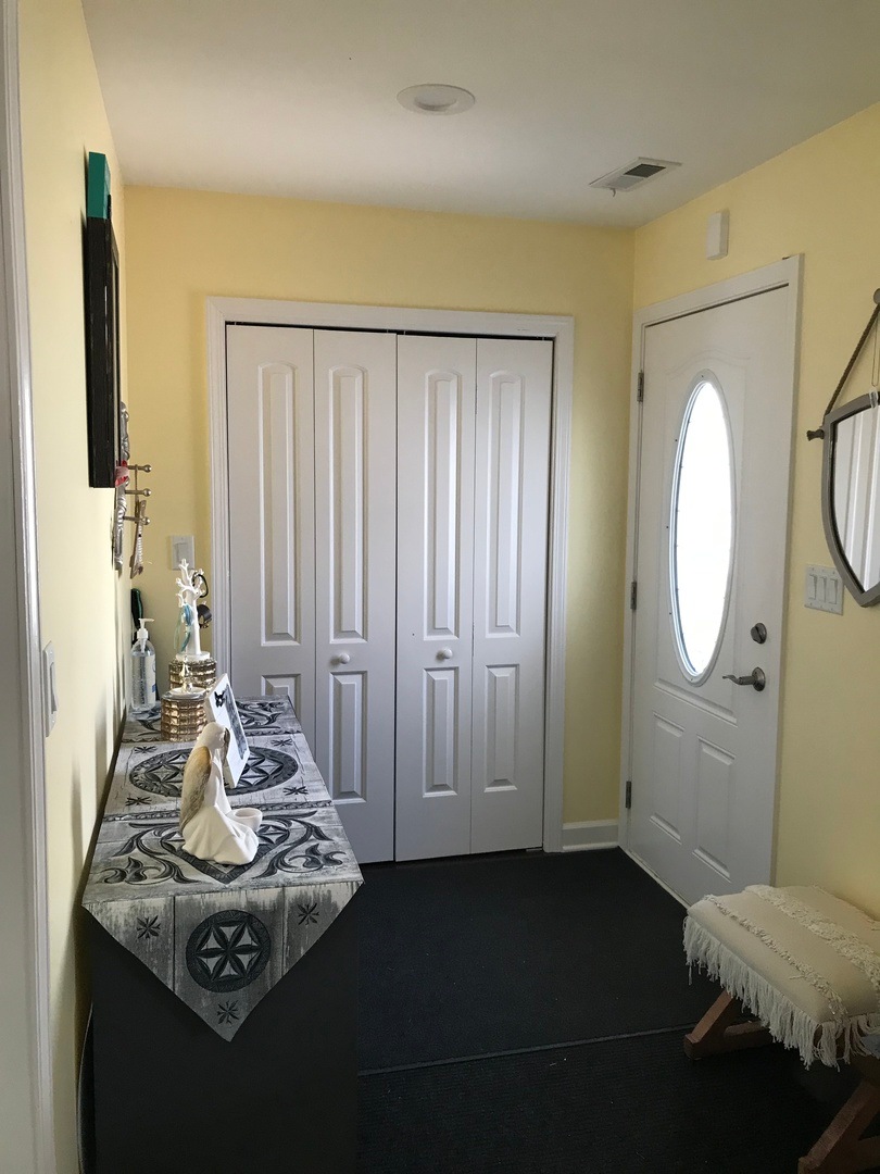 2102 Wren Ln, Rolling Meadows, IL 60008 - photo 1