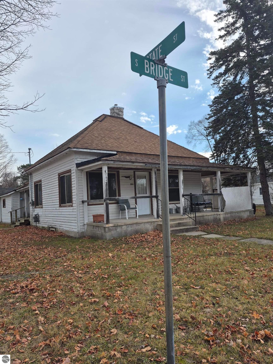 201 S Bridge St, Bellaire, MI 49615 - photo 1