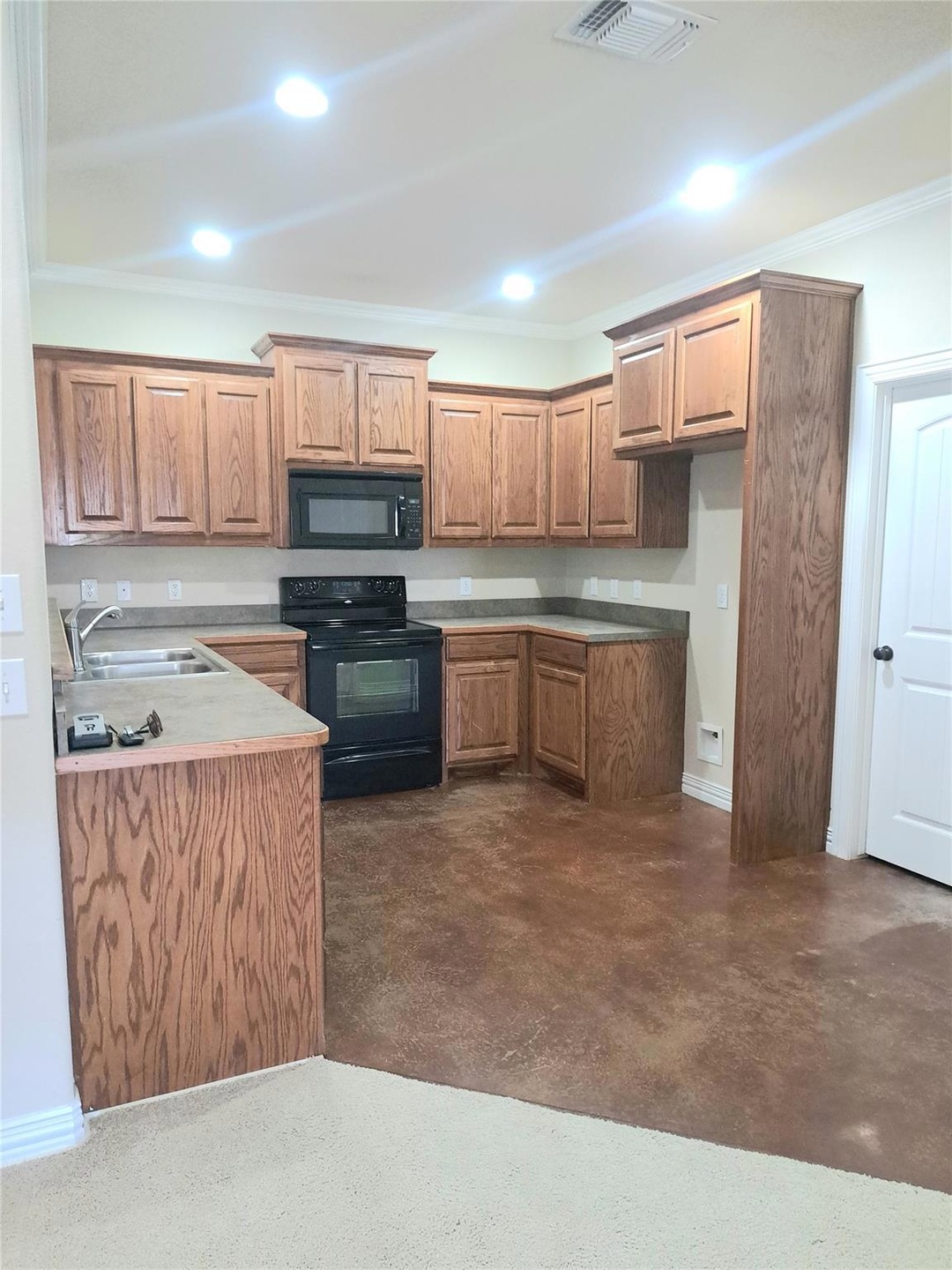 1301 Dicey Rd unit 305, Weatherford, TX 76085 - photo 1