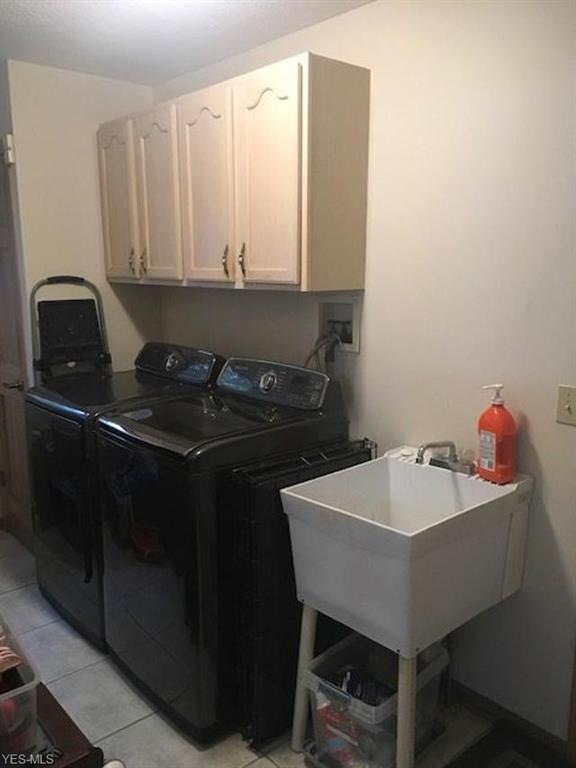 24251 Briar Patch Dr, Olmsted Falls, OH 44138 - photo 1