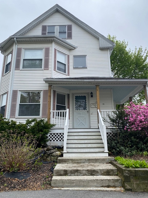 19 Hampshire St unit 1, Danvers, MA 01923 - photo 1