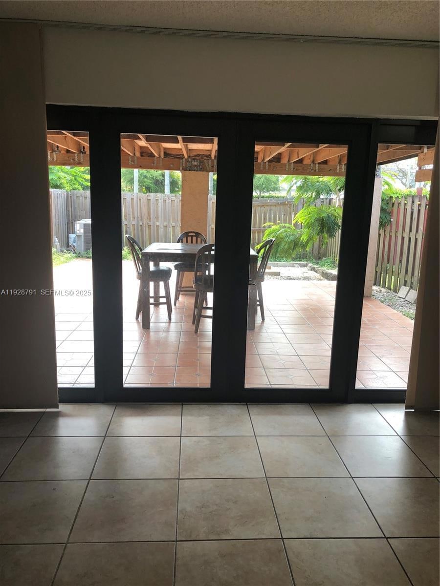 9525 SW 148th Avenue Cir N, Miami, FL 33196 - photo 1