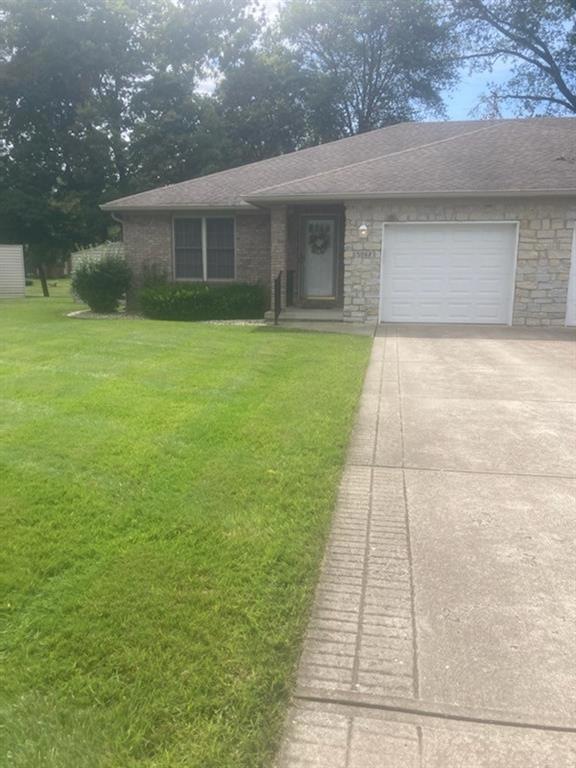 5062 Memphis Ct, Columbus, IN 47203 - photo 1