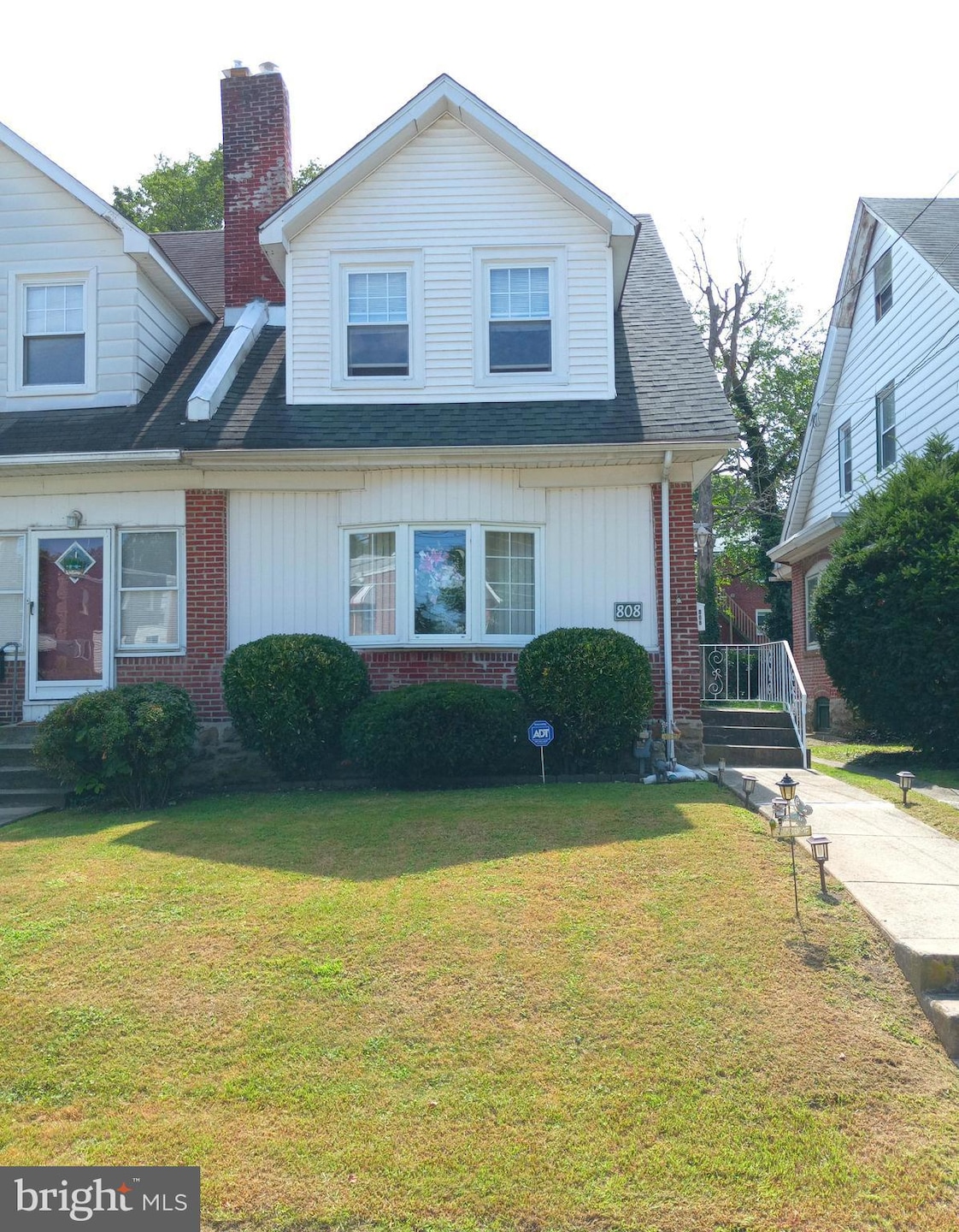 808 Bartram Ave, Darby, PA 19023 - photo 1