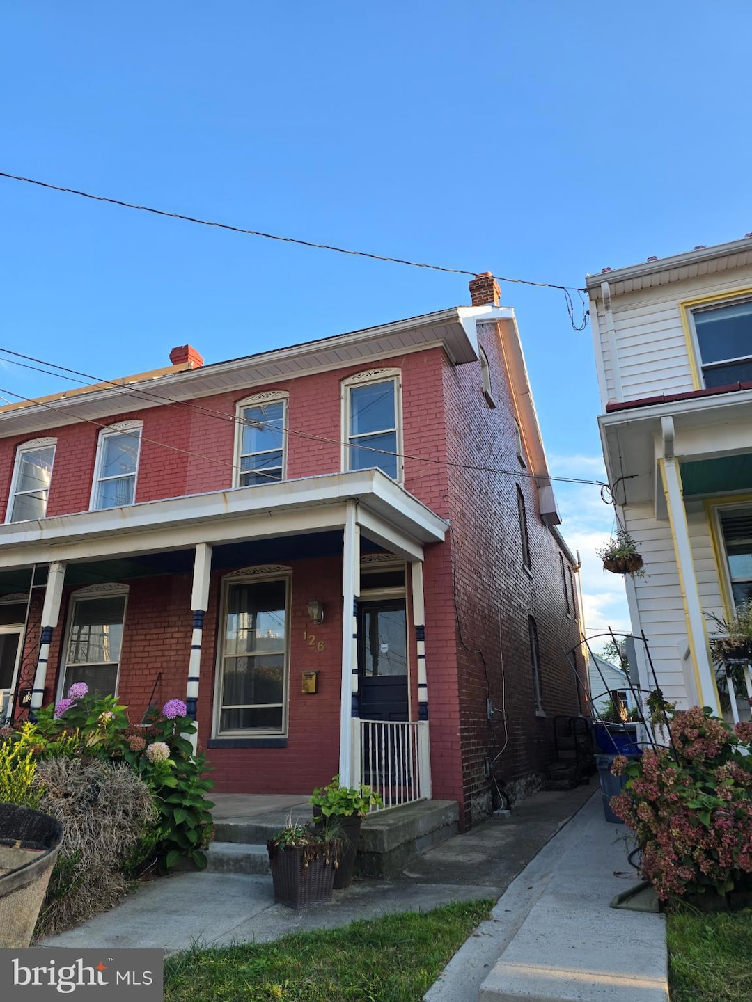 Under Contract $335,000