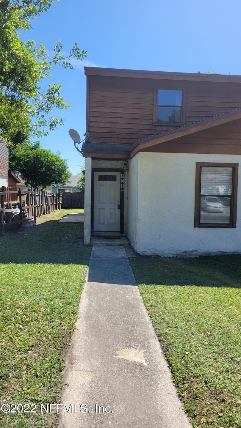 4317 Melissa Ct N, Jacksonville, FL 32210 - photo 1