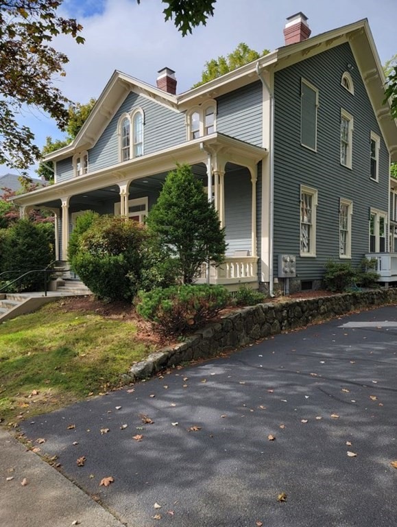 21 Chestnut St unit 1, Wakefield, MA 01880 - photo 1