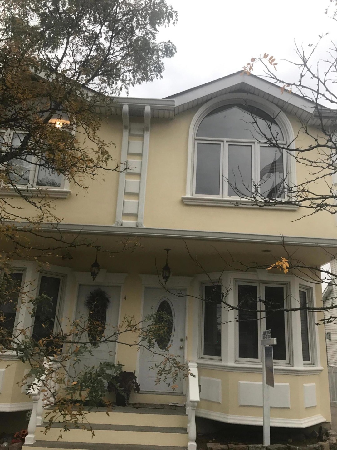 6 Pleasant Plains Ave. Front of House