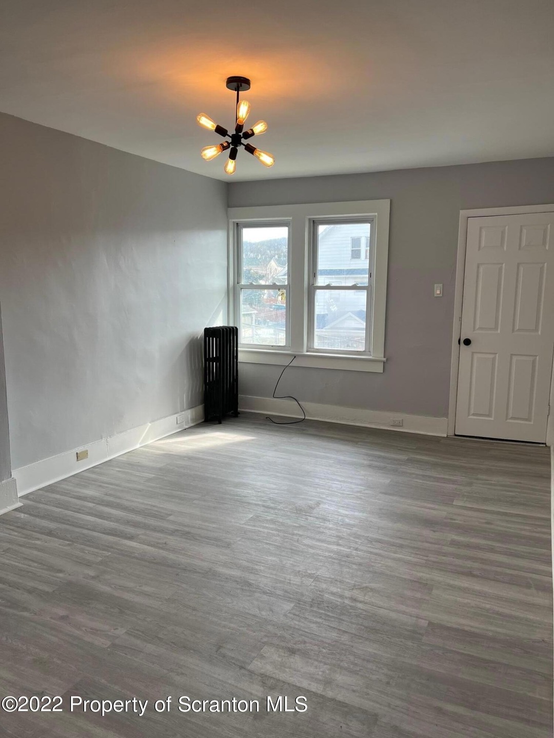 922 S Webster Apartment 3 Ave, Scranton, PA 18505 - photo 1