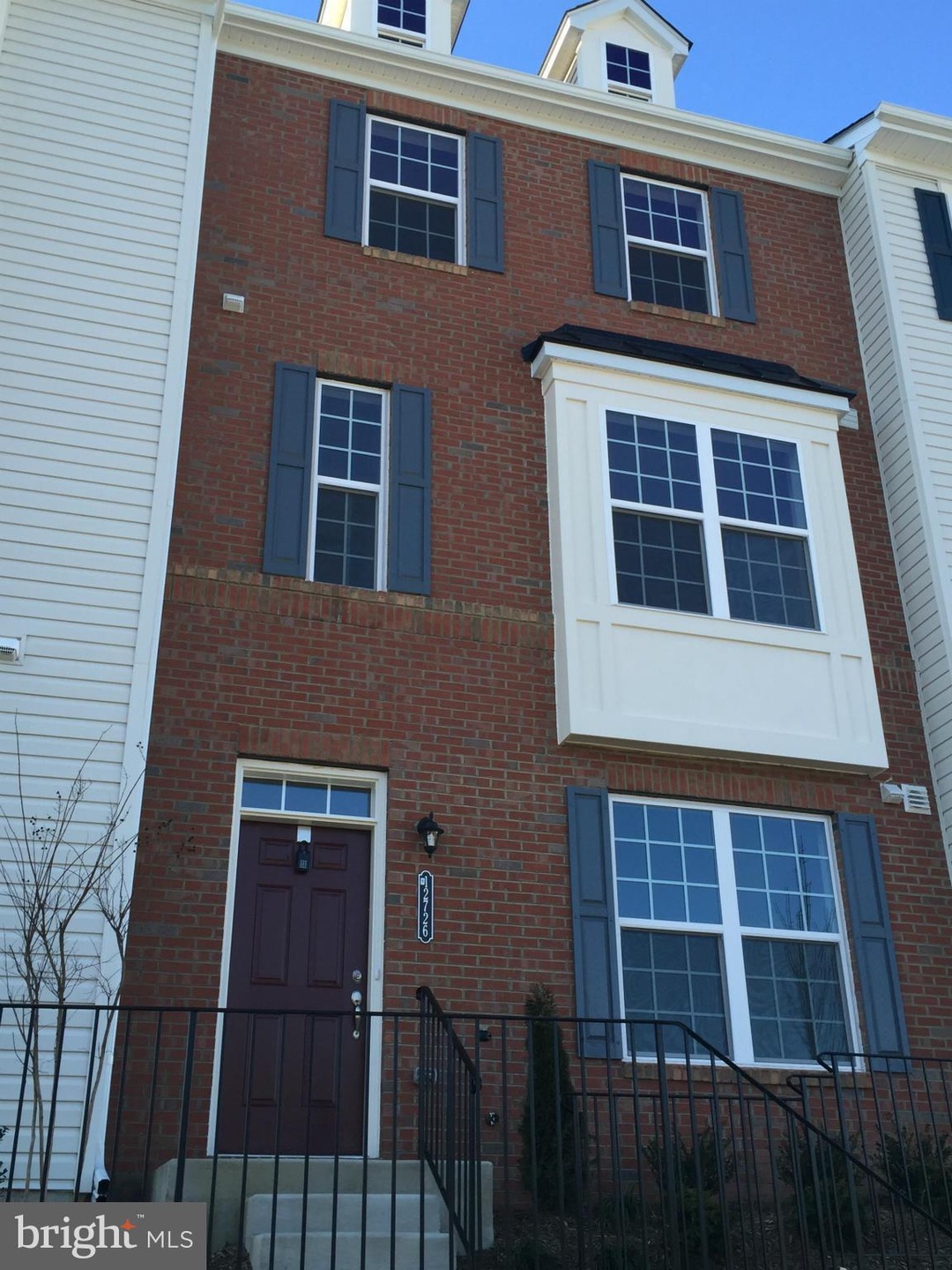 12726 Longford Glen Dr, Germantown, MD 20874 - photo 1