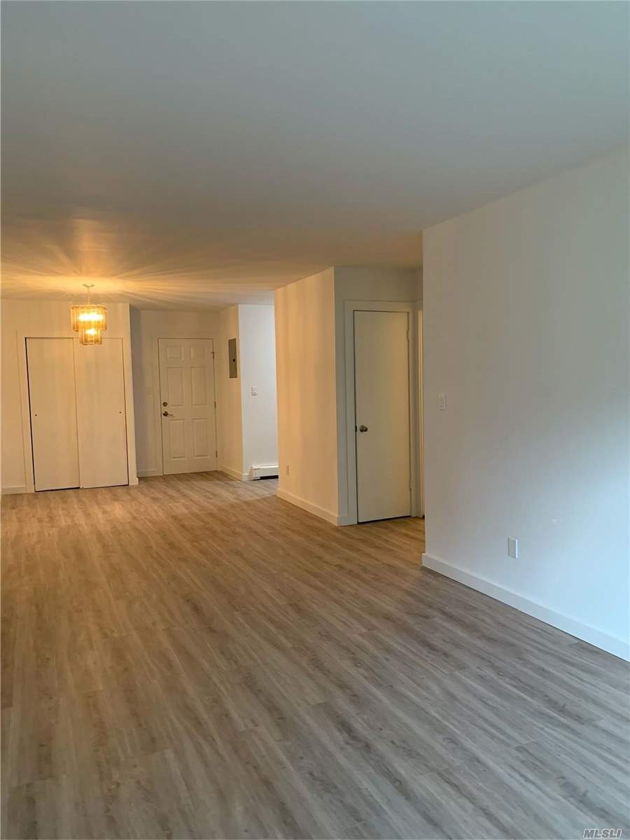 240-18 68th Ave unit 1, Little Neck, NY 11362 - photo 1