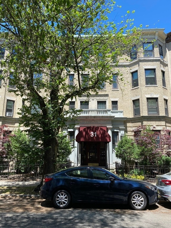 31 Queensberry St unit 23, Boston, MA 02215 - photo 1