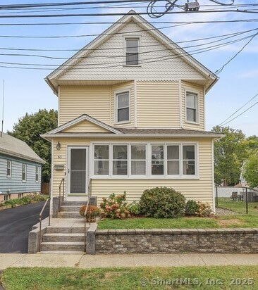 Under Contract $435,000 • Co-Listing Agent
