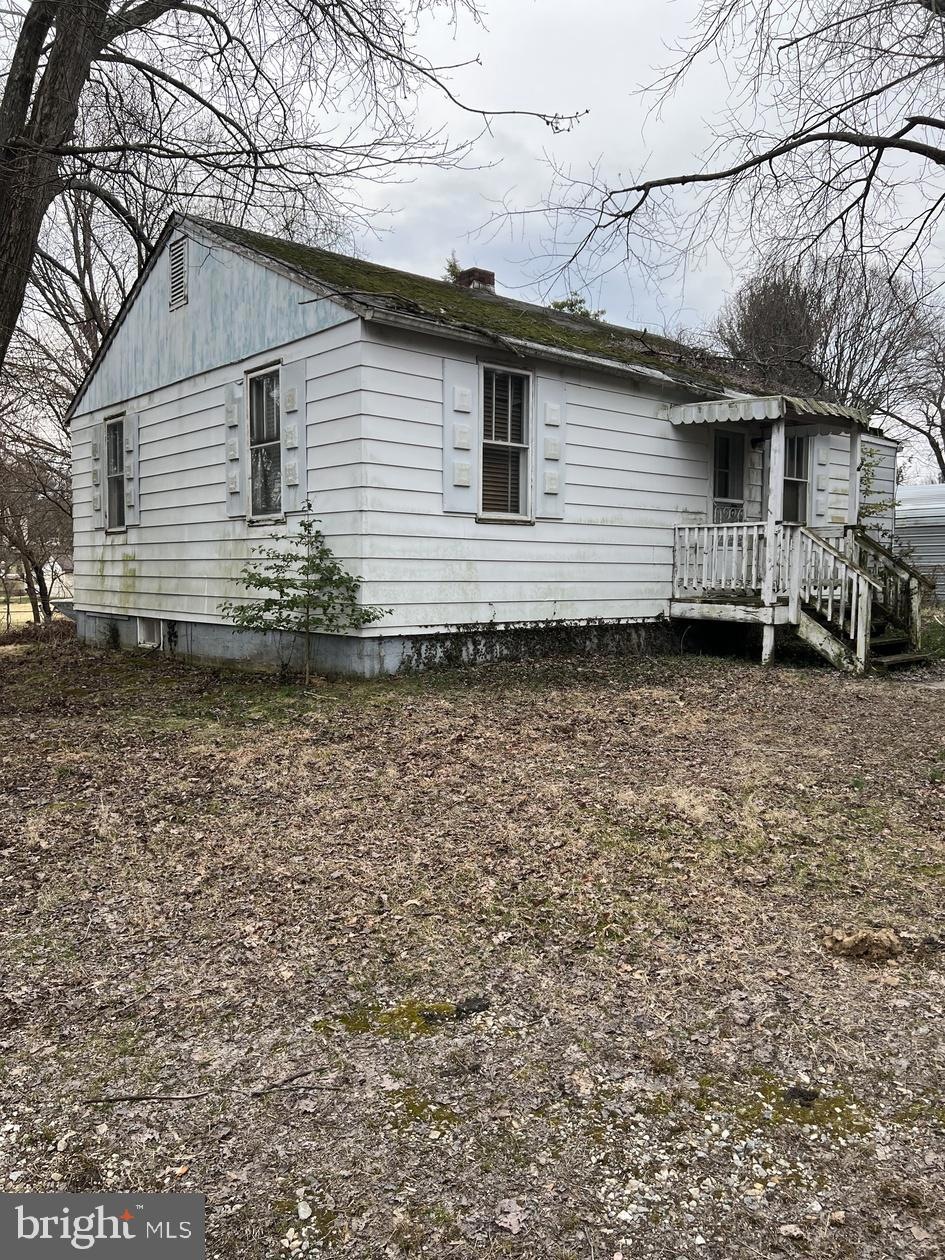 10724 Scaggsville Rd, Laurel, MD 20723 - photo 1