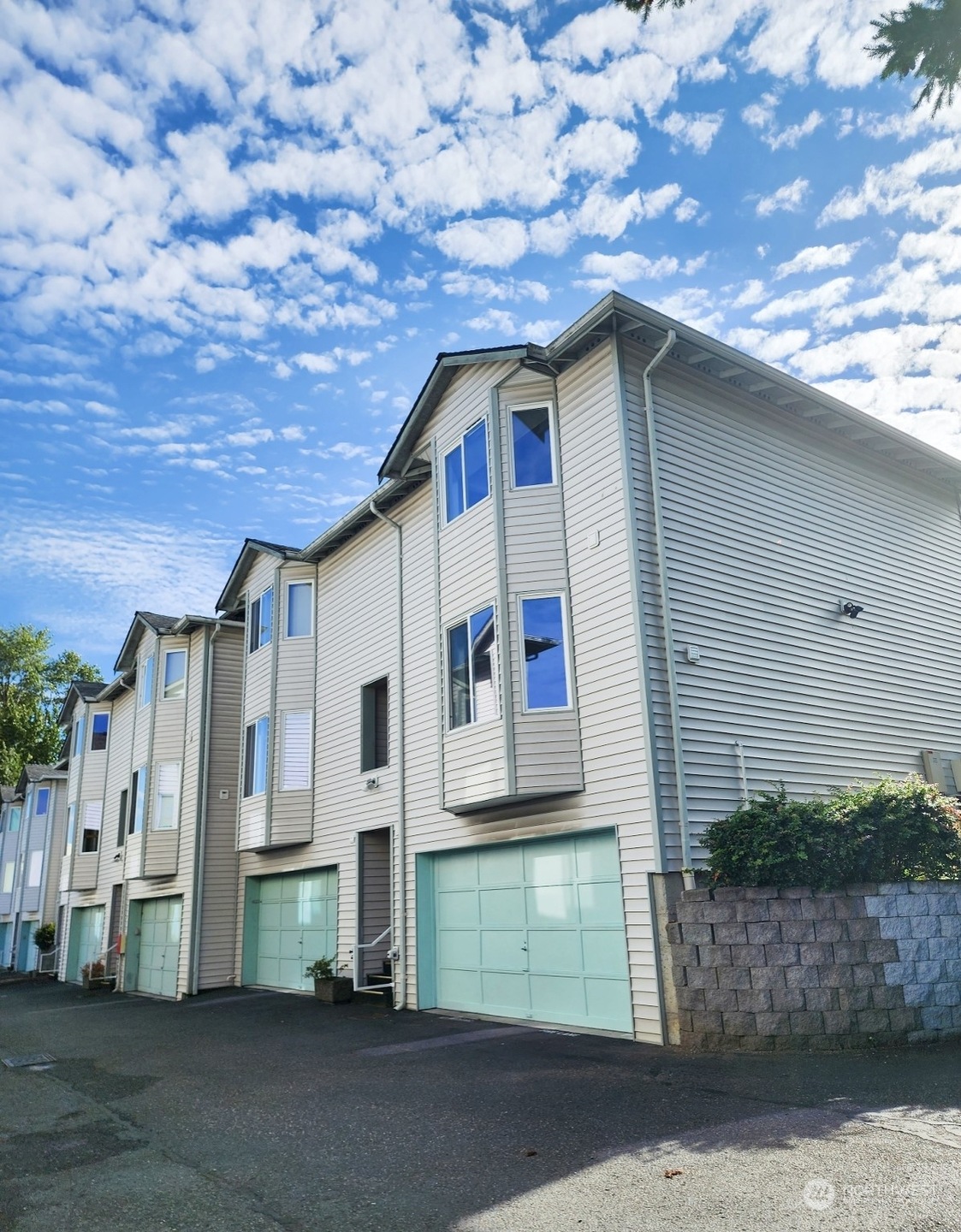 10 E Casino Rd unit A1, Everett, WA 98208 - photo 1