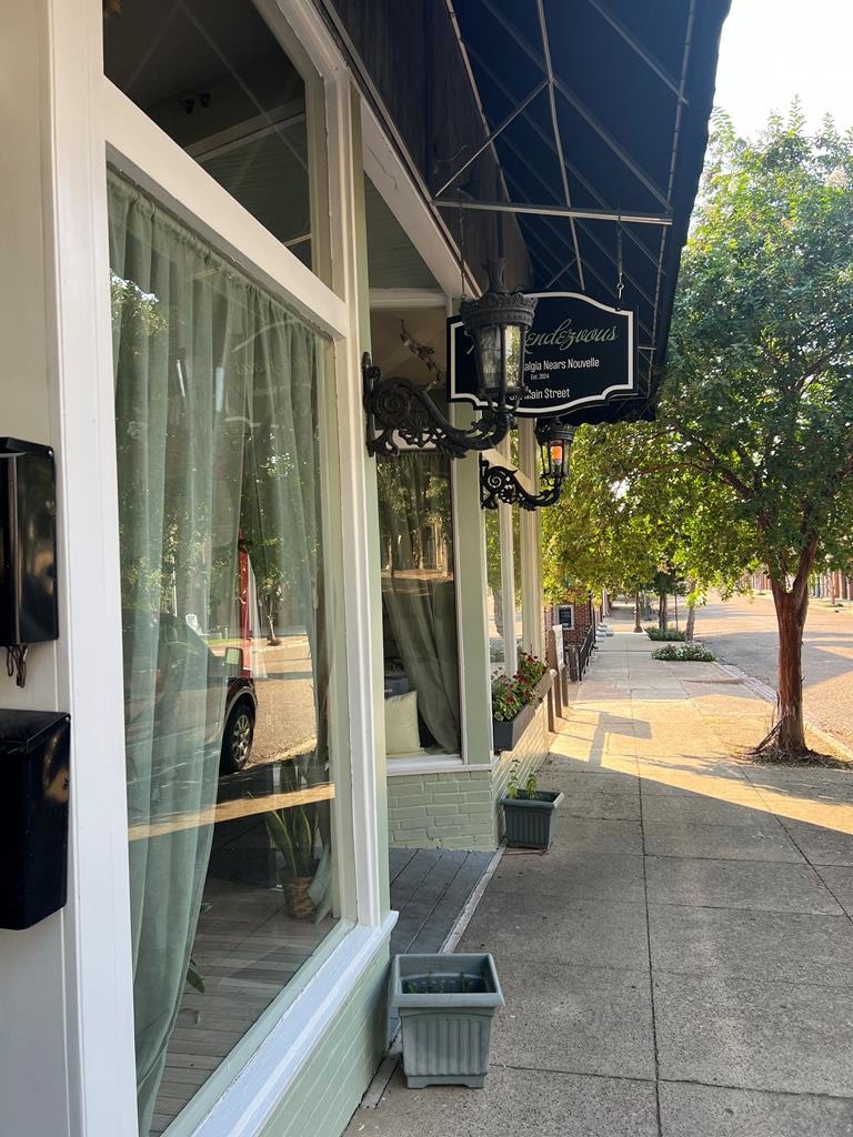 312 Main St, Natchez, MS 39120 - photo 1