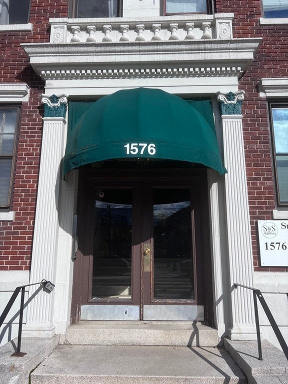 Washington Square unit 11, Brighton, MA 02135 - photo 1