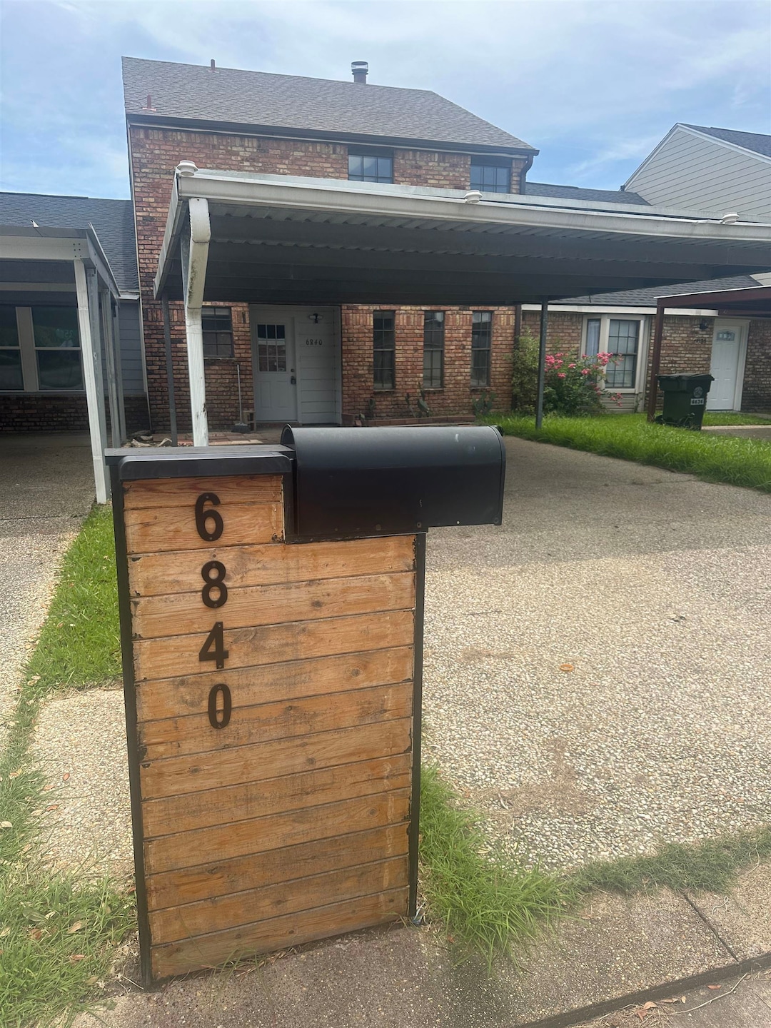 6840 25th St, Groves, TX 77619 - photo 1