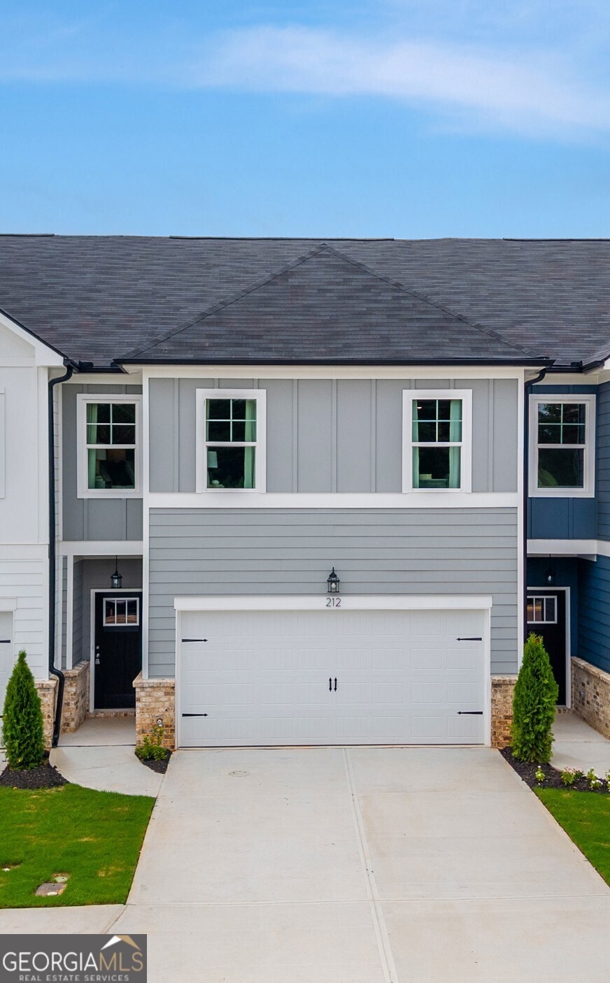 Sold $305,260 • Co-Listing Agent