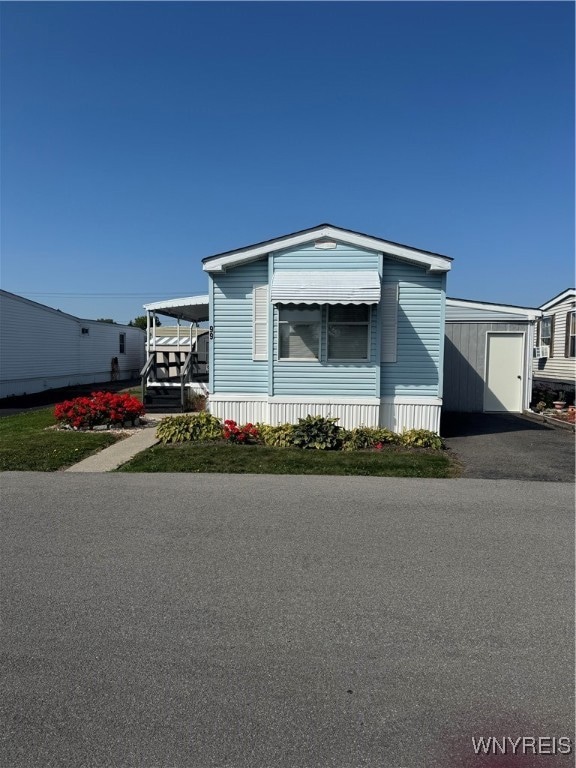 6035 S Transit Rd, Lockport, NY 14094 - photo 1