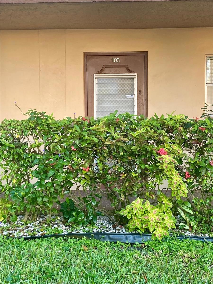 9261 Sunrise Lakes Blvd unit 103, Sunrise, FL 33322 - photo 1