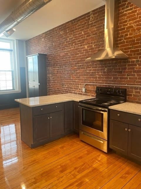 60-64 High St unit 3, Somersworth, NH 03878 - photo 1