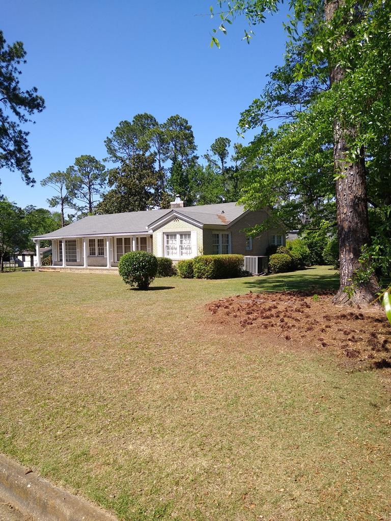 1143 Julia Ave, Albany, GA 31707 - photo 1