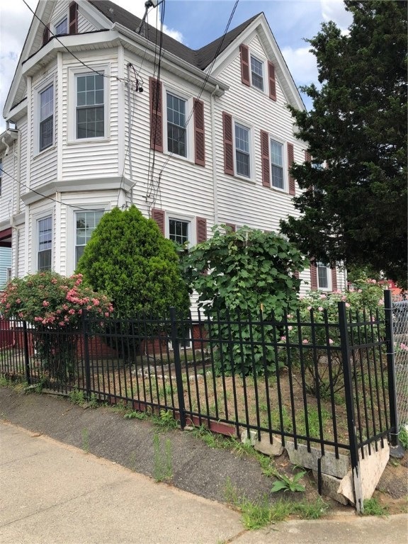 60 Corinth St, Providence, RI 02907 - photo 1