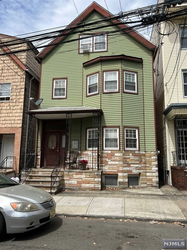 86 Ann St, Newark, NJ 07105 For Sale