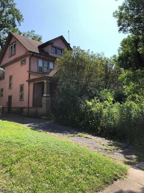 3414 Beechwood Ave, Cleveland, OH 44118 - photo 1