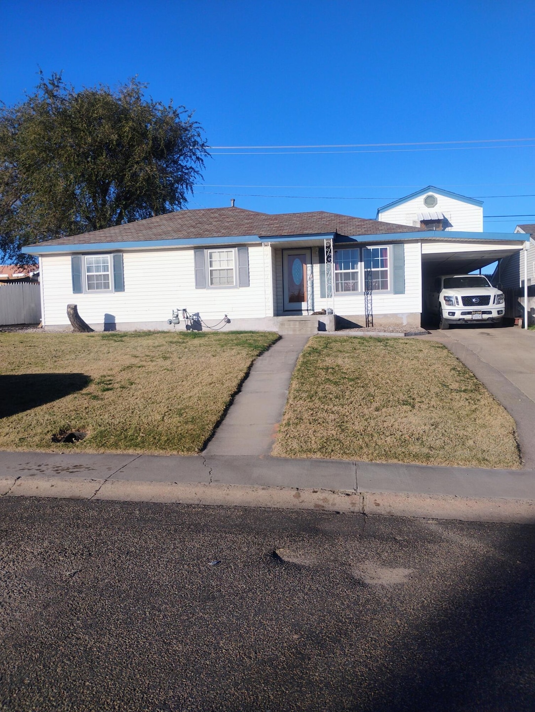 1311 Cooley Dr, Borger, TX 79007 - photo 1