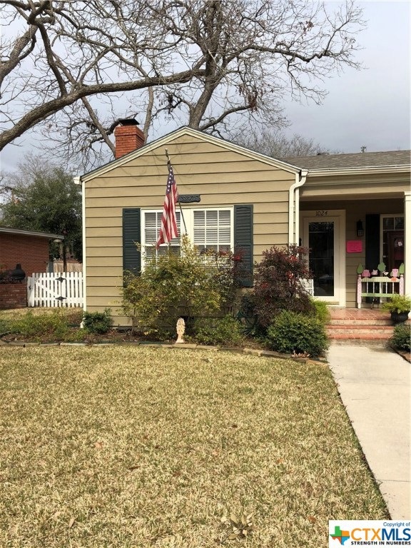 1024 Bismark St, Seguin, TX 78155 - photo 1