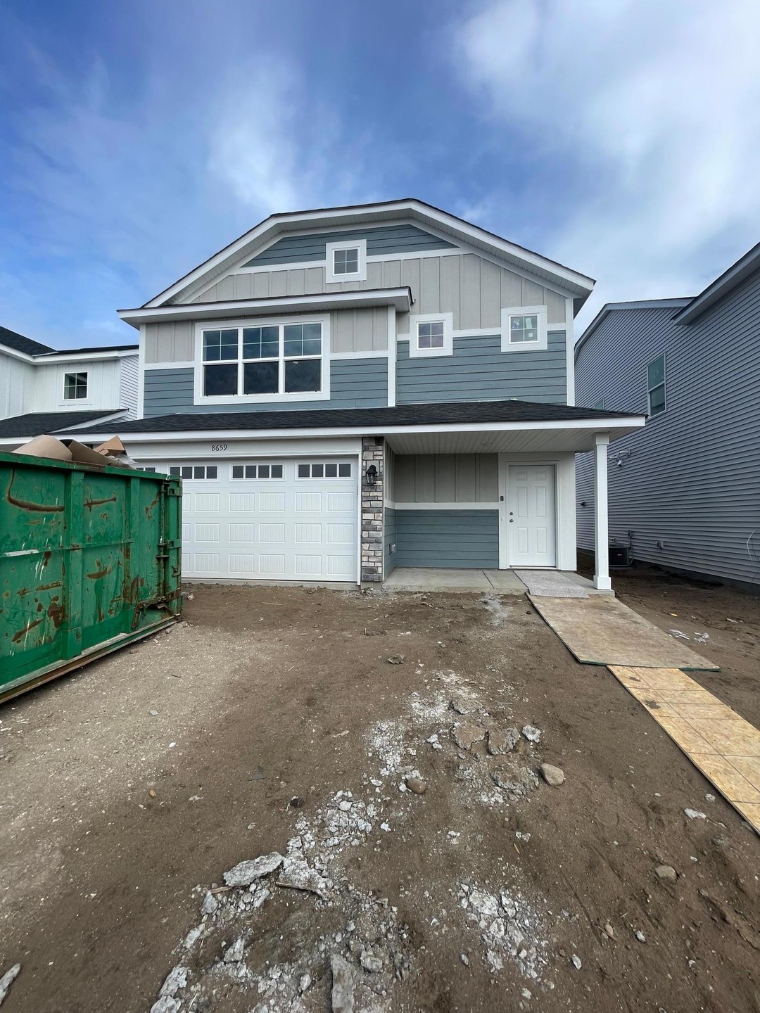 Welcome Home! Irrigation and Sod included.