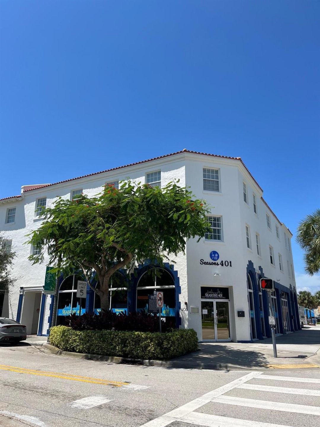 401 Northwood Rd unit 202, West Palm Beach, FL 33407 - photo 1