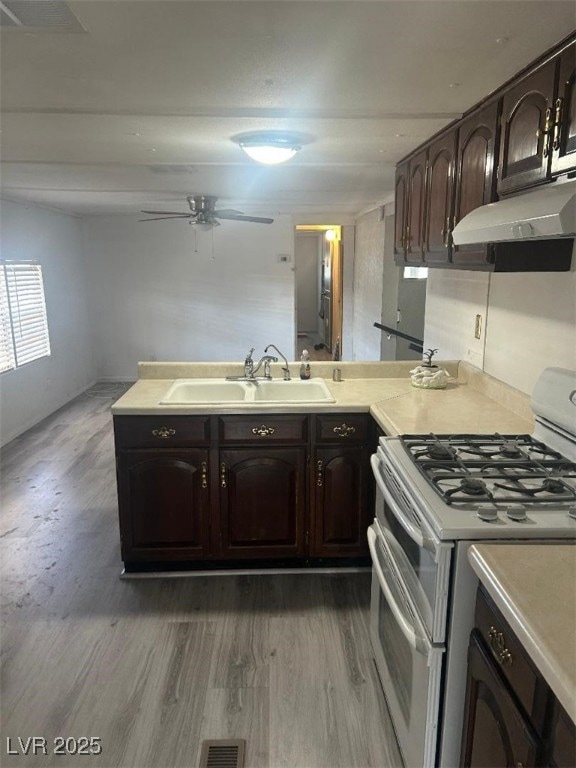 3473 Lost Hills Dr, Las Vegas, NV 89122 - photo 1