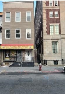 662 Bergen Ave unit 1, Jersey City, NJ 07304 - photo 1