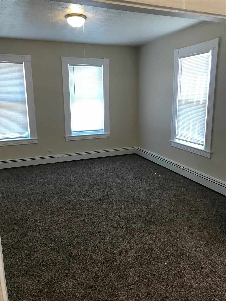 246 Main St unit 2, Manchester, NH 03102 - photo 1