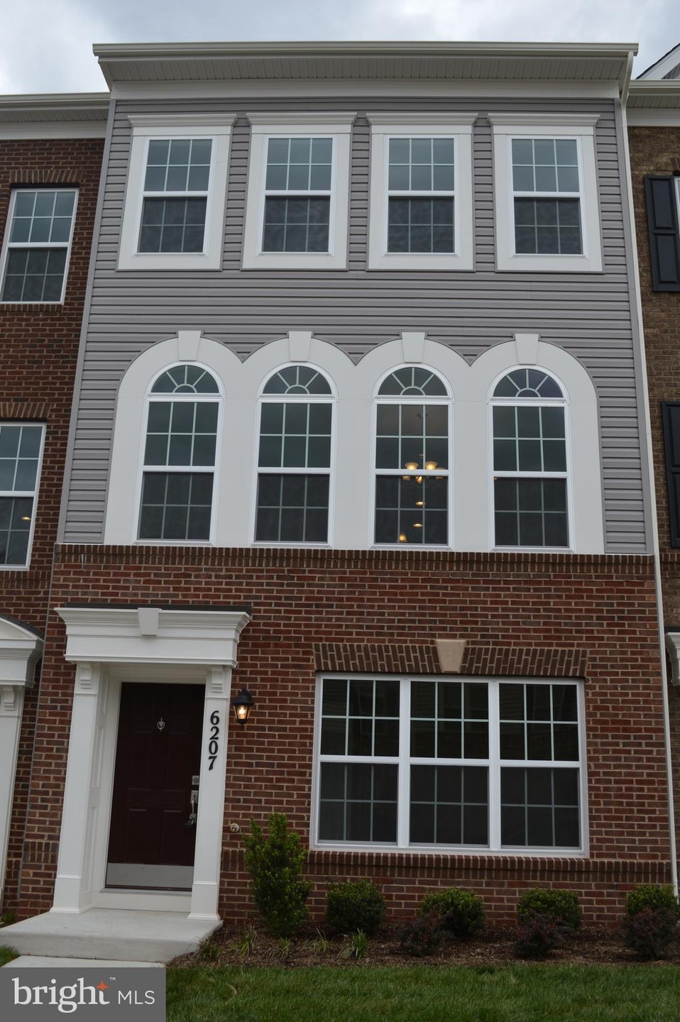 6207 Posey St, Frederick, MD 21703 - photo 1