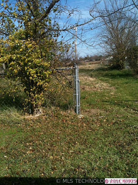 EXCELLENT MOBILE LOT, WITH ACCESS TO PAVED STREETS