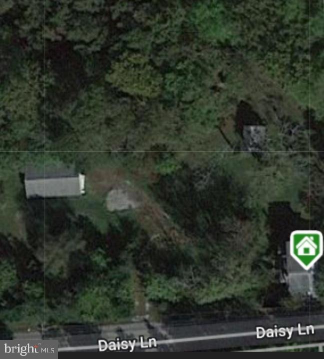 12112 Daisy Ln, Glenn Dale, MD 20769 - photo 1