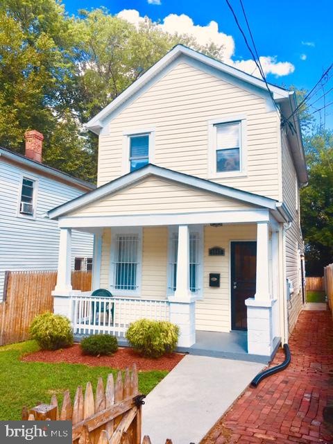 1047 48th St NE, Washington, DC 20019 - photo 1