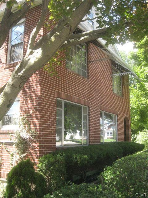 318 Washington St, Walnutport, PA 18088 - photo 1