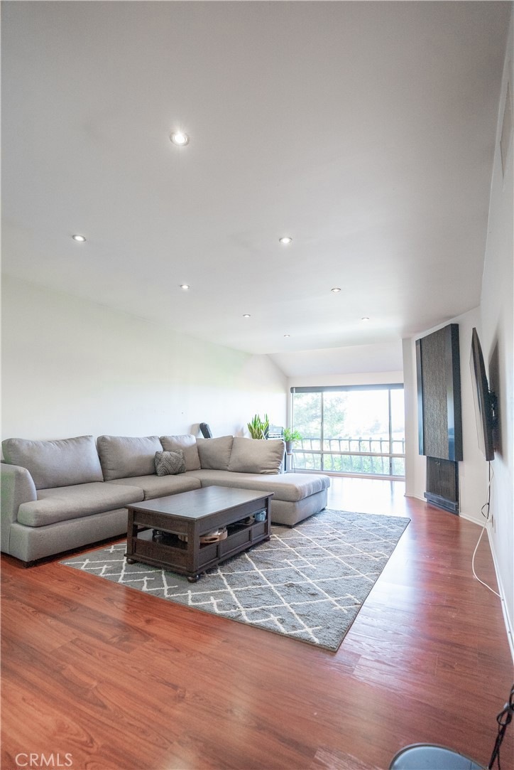 Sold $402,500 • Co-Listing Agent