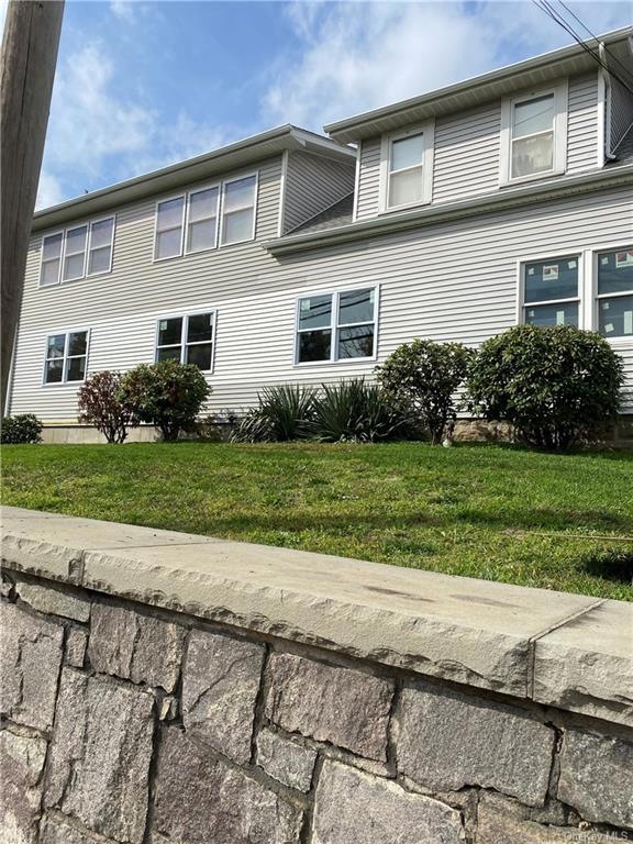 2064 E Main St unit 2-A, Cortlandt Manor, NY 10567 - photo 1