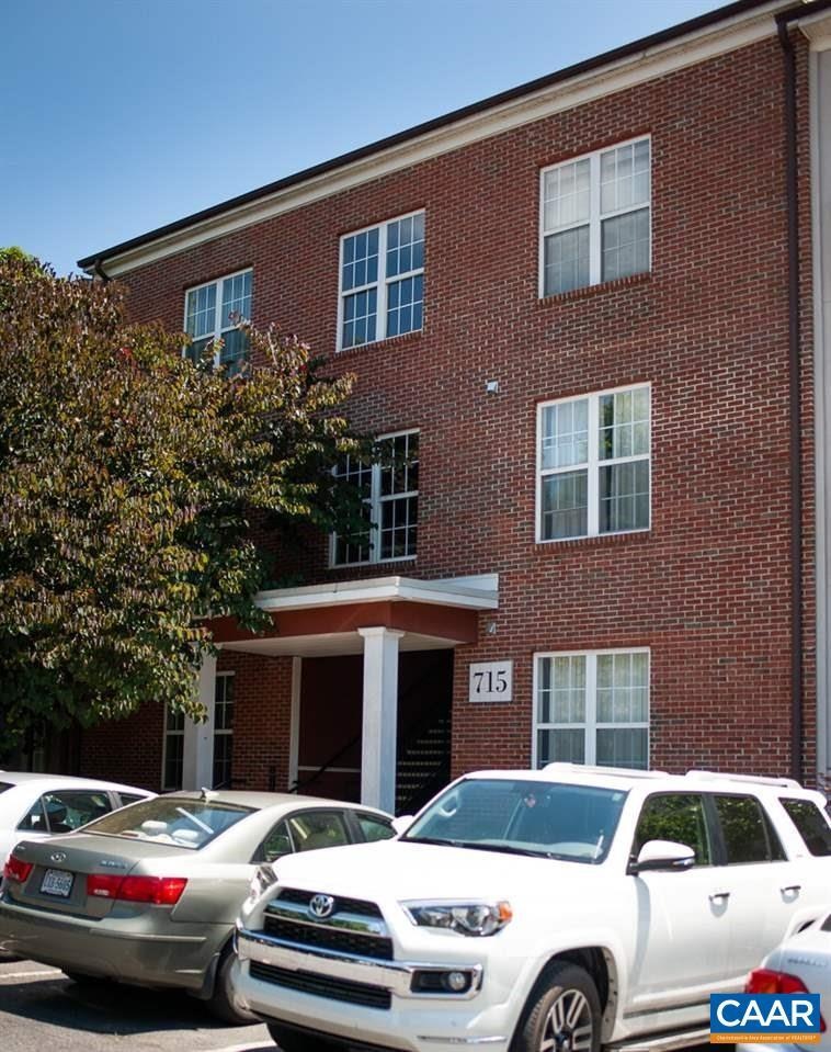715 Walker Square unit 2D, Charlottesville, VA 22903 - photo 1