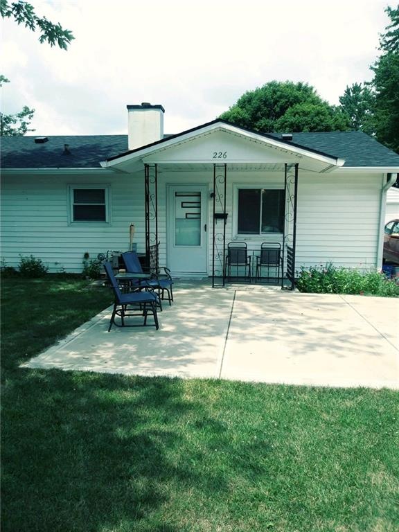 226 Whiteland Rd, Whiteland, IN 46184 - photo 1