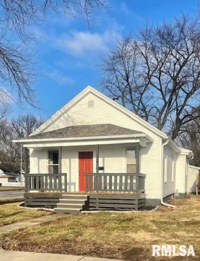 701 N Sherman St, Lincoln, IL 62656 - photo 1