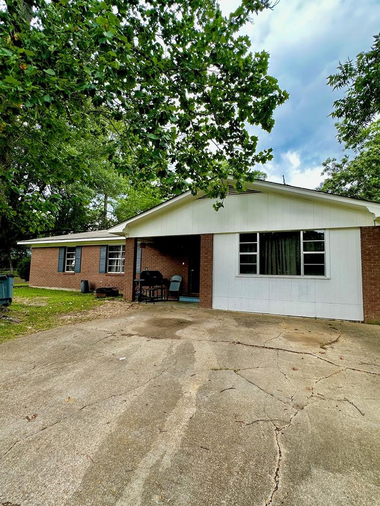 400 White St, McComb, MS 39648 - photo 1